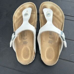 Ladies Birkenstock Gizeh sandals